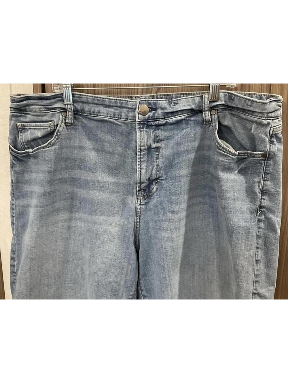 A.N.A Womens High-rise Capri Jeans Size 20W